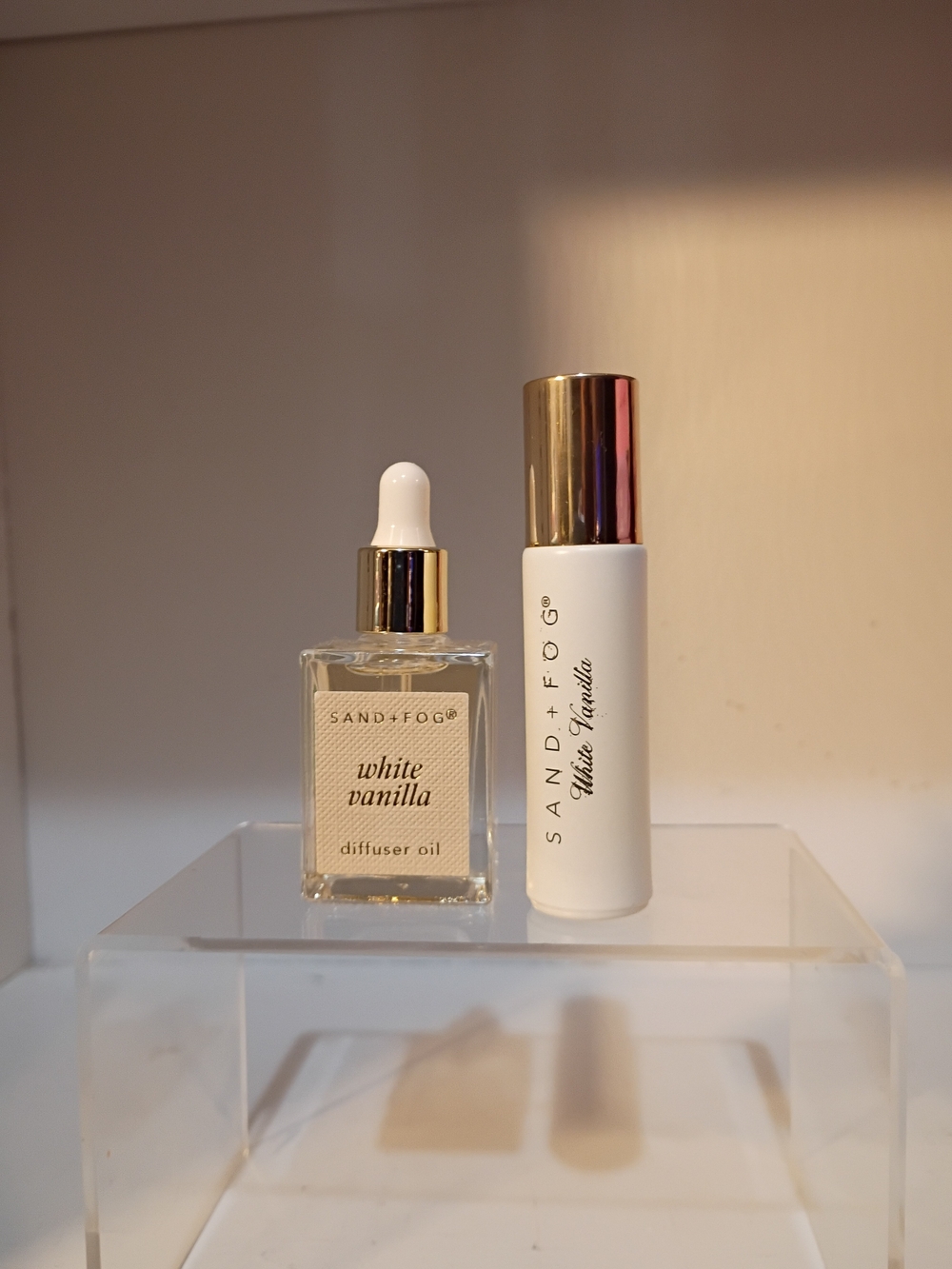 Sand + Fog White Vanilla Diffuser Oil & Roller — White with Gold Accents